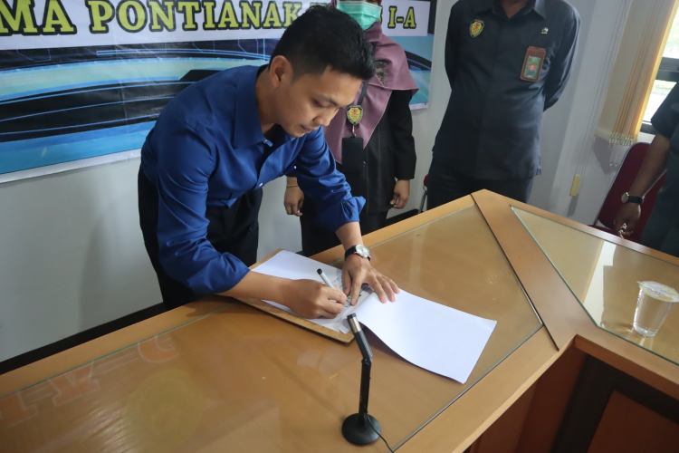 lbh-syaikh-tandatangani-mou-posbakum-pa-pontianak-tahun-2021